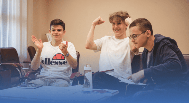 35 лучших детских лагерей России: цены, путевки, рекомендации по выбору