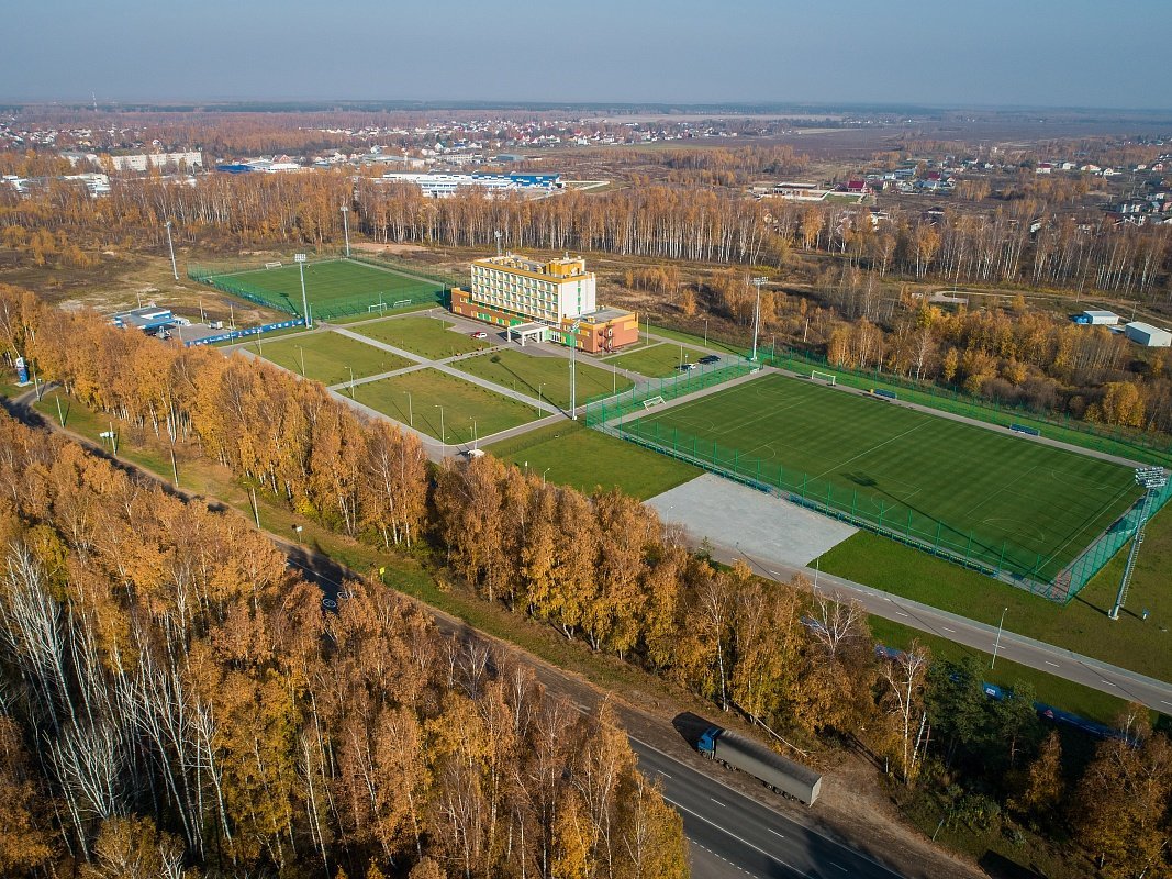 База город бор. Академия 52 Бор. Футбольная база в Новогорске. Спортивная база Борский город Бор.