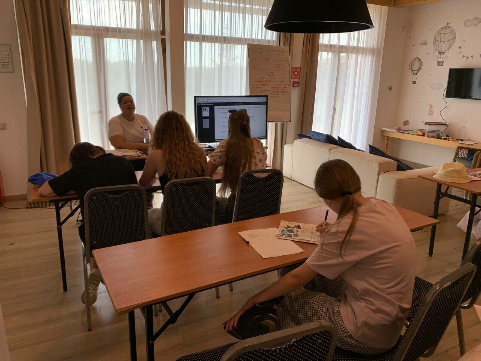 Oxford Camp Азимут 4* English Premium – языковой лагерь, Ярославская обл., Переславский р-н. Путевки в детский лагерь на 2025 год, фото программы 12