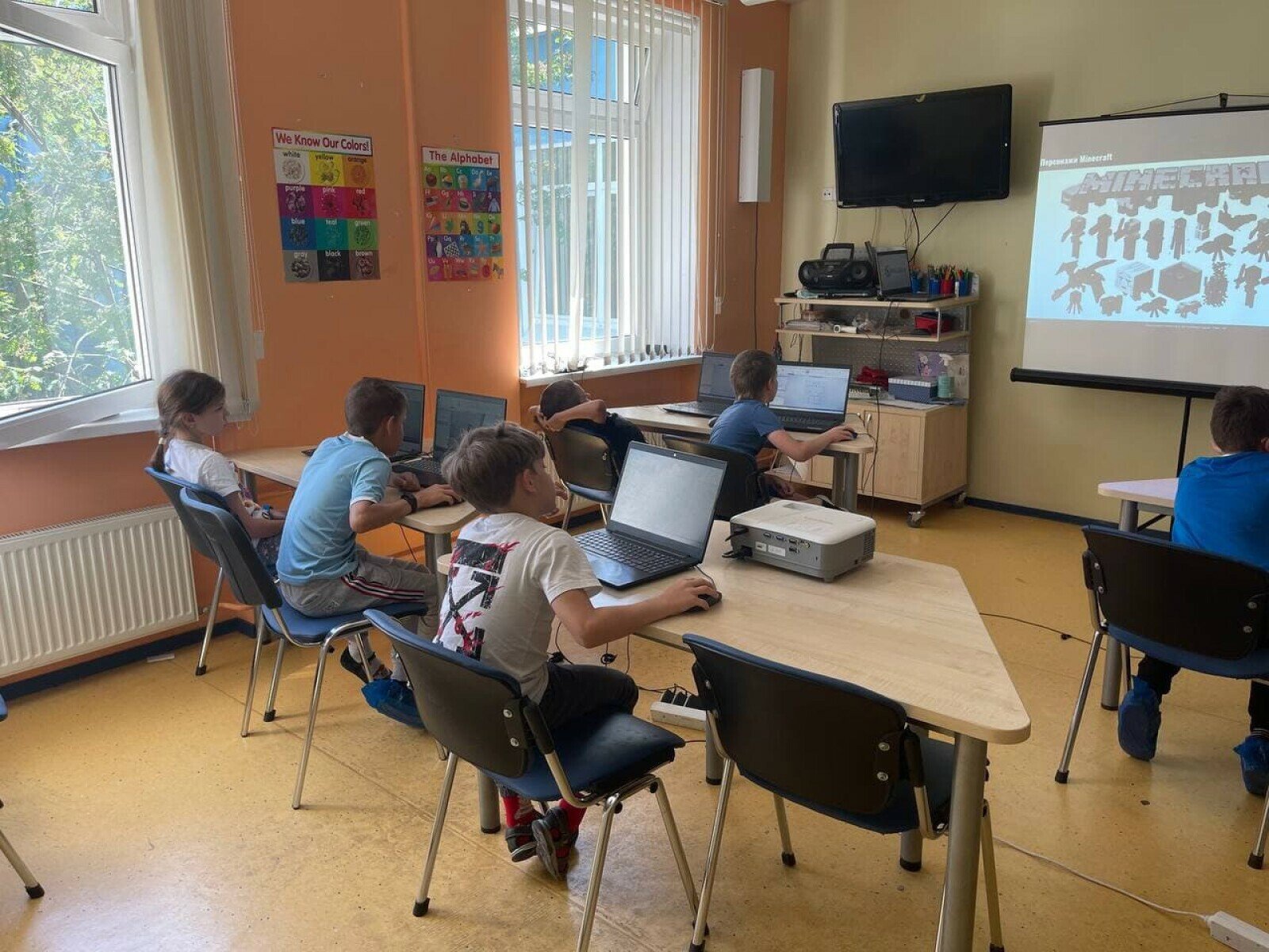 Городская летняя школа Пиксель – городской лагерь, Москва, 9 филиалов. Путевки в детский лагерь на 2025 год, фото программы 2