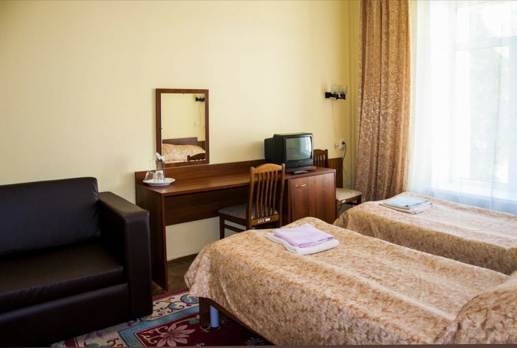 Moscow Innovative Language Centre (MILC). Подмосковье – языковой лагерь, Московская область, Солнечногорск. Путевки в детский лагерь на 2025 год, фото размещения 2