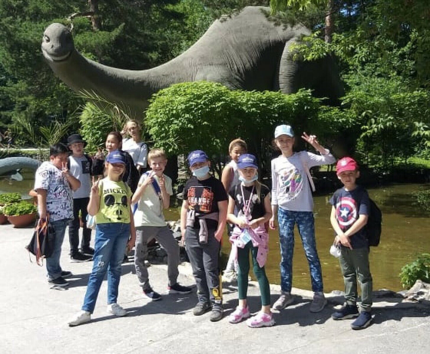 OXFORD FRIENDS CAMP. Городской языковой лагерь – городской лагерь, Новосибирск, 2 филиала. Путевки в детский лагерь на 2025 год, фото программы 4