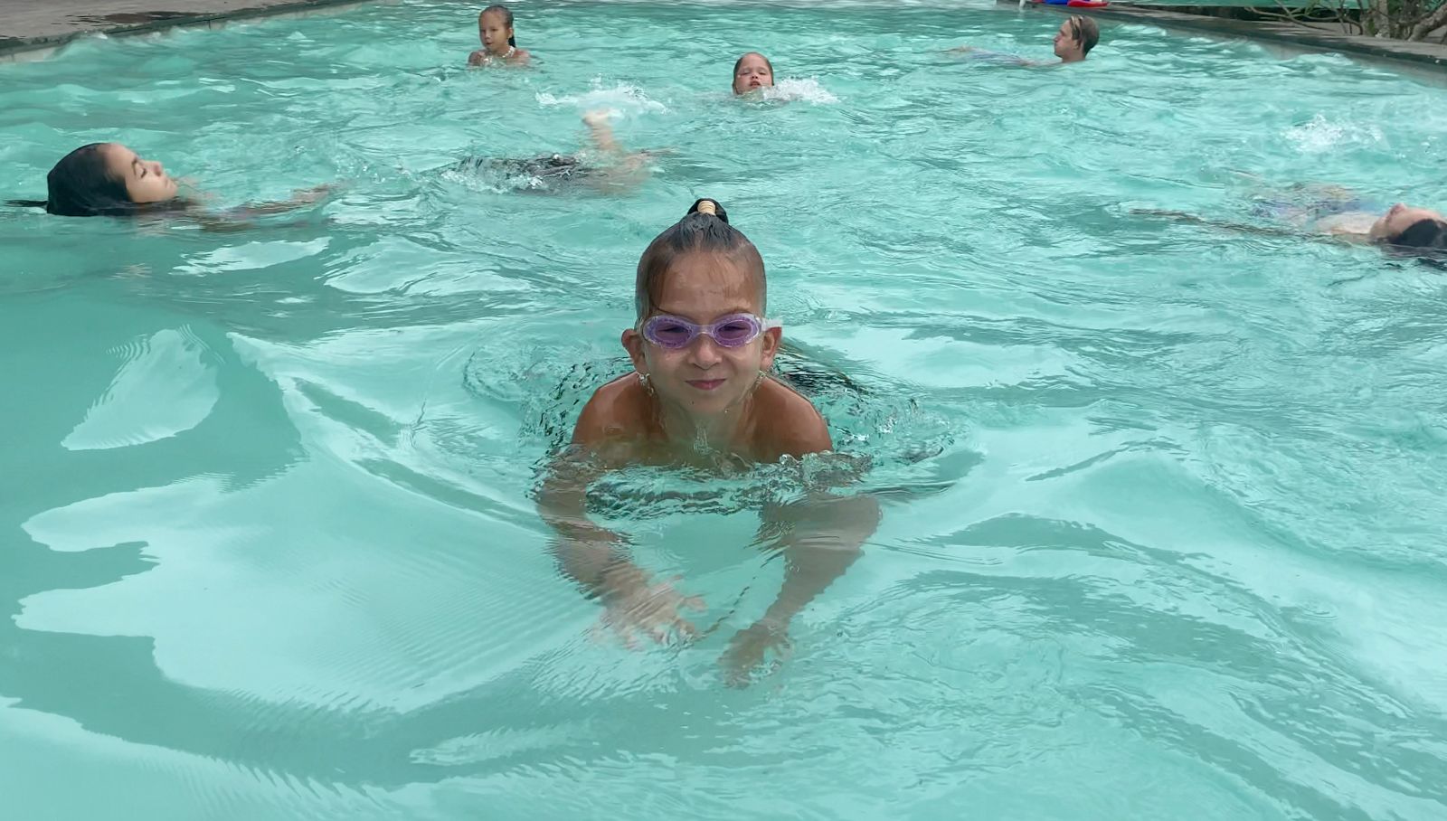 «Азбука Плавания» – Детский спортивный лагерь в Подмосковье, Шуколово, фото программы 1