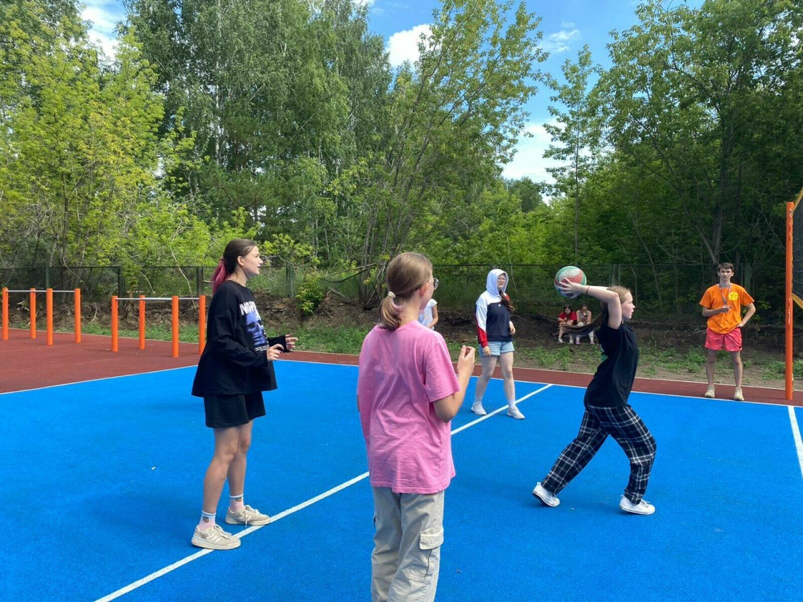 ОXFORD FRIENDS CAMP. Выездной языковой лагерь – языковой лагерь, Новосибирск. Путевки в детский лагерь на 2025 год, фото программы 12