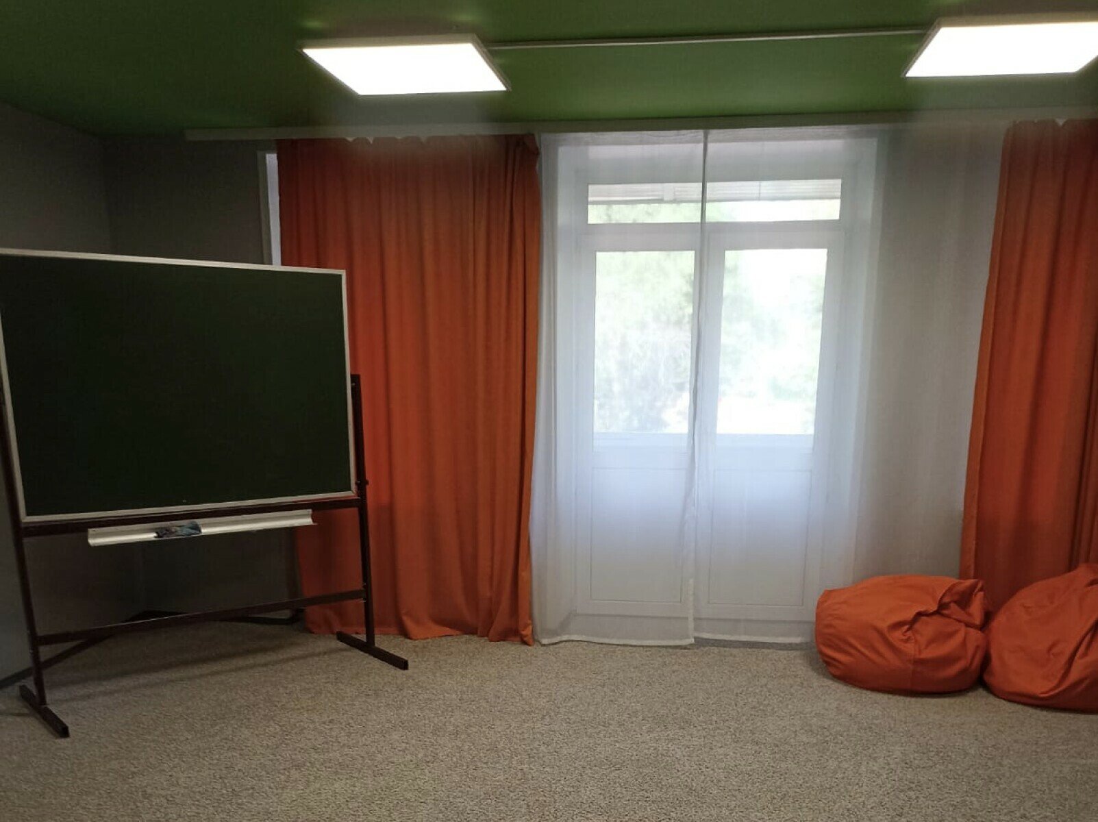 ОXFORD FRIENDS CAMP. Выездной языковой лагерь – языковой лагерь, Новосибирск. Путевки в детский лагерь на 2025 год, фото размещения 3
