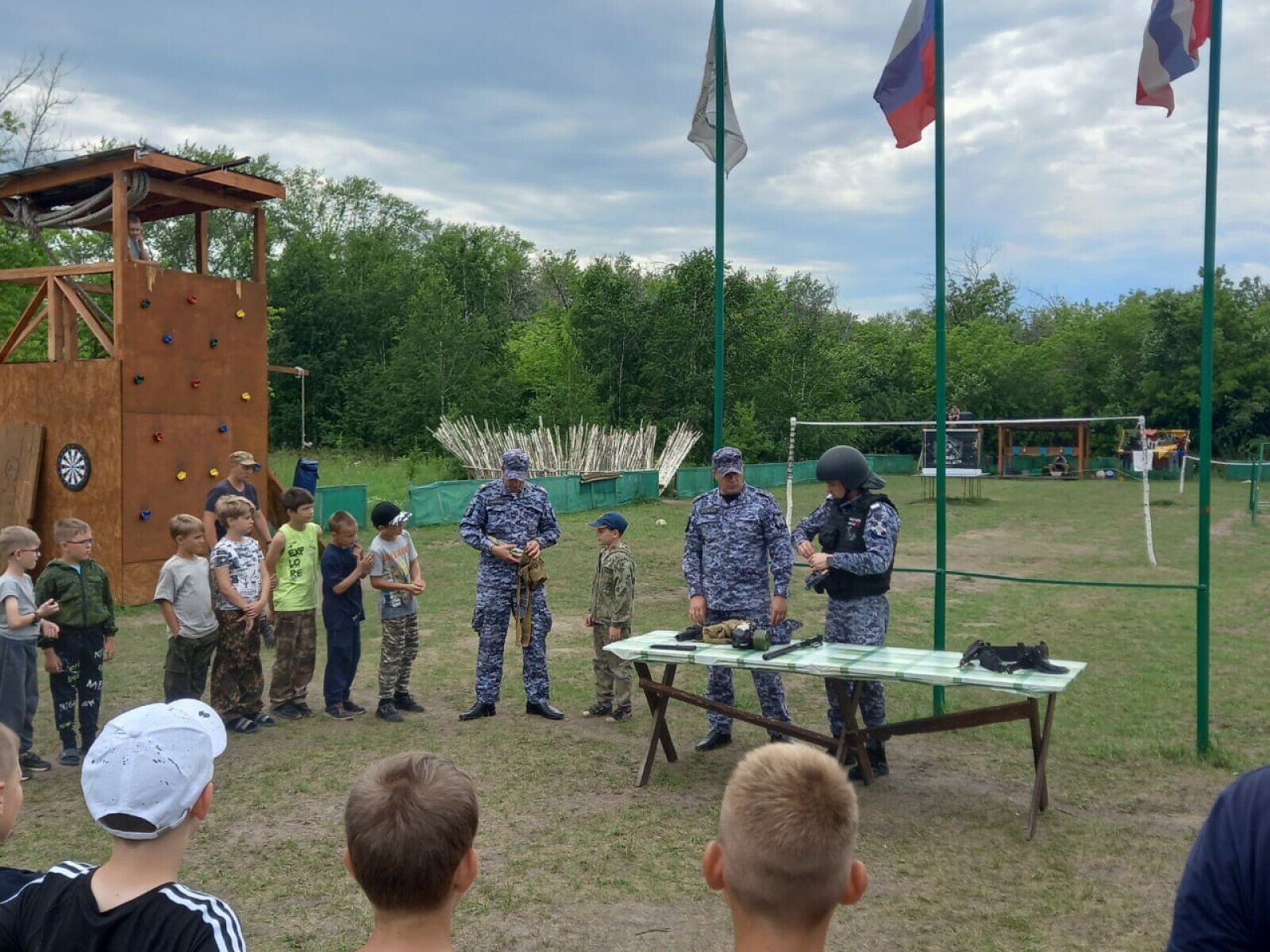 Военно-спортивный лагерь Спецназ Дети – военно-патриотический лагерь, Омская область, Черлакский район. Путевки в детский лагерь на 2025 год, фото программы 3