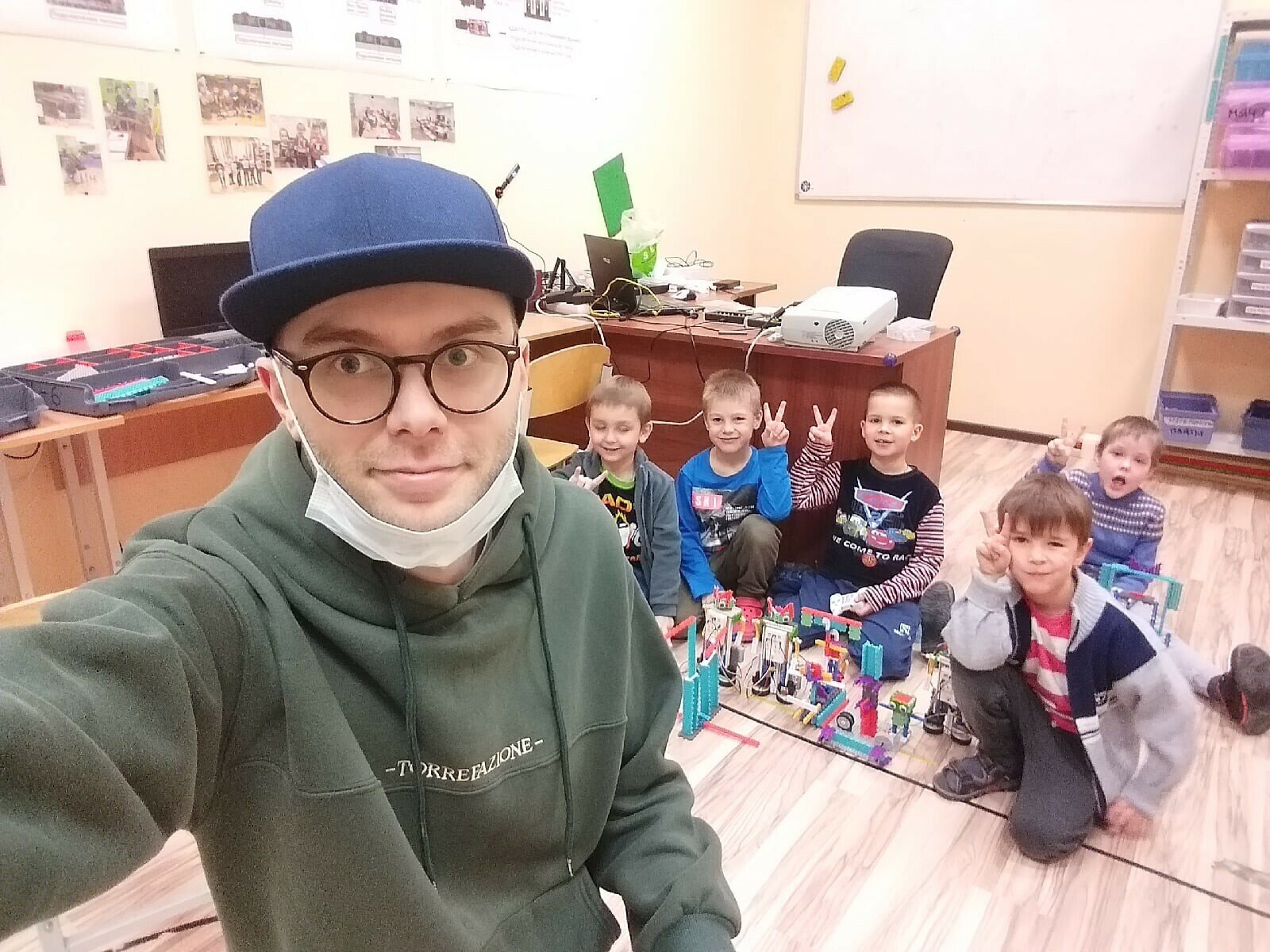 Лето с роботами. Ленинский проспект – городской лагерь, Санкт-Петербург, м. Ленинский проспект . Путевки в детский лагерь на 2025 год, фото программы 6