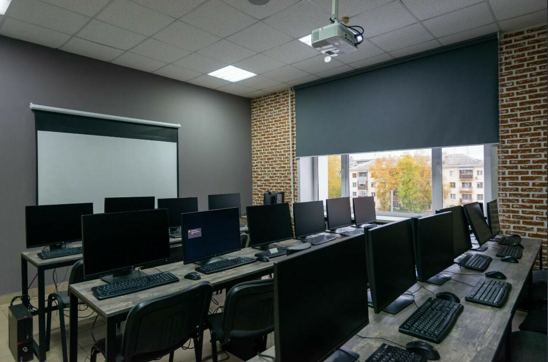 Академия TOP Киров. IT-каникулы – городской лагерь, Киров. Путевки в детский лагерь на 2025 год, фото размещения 2