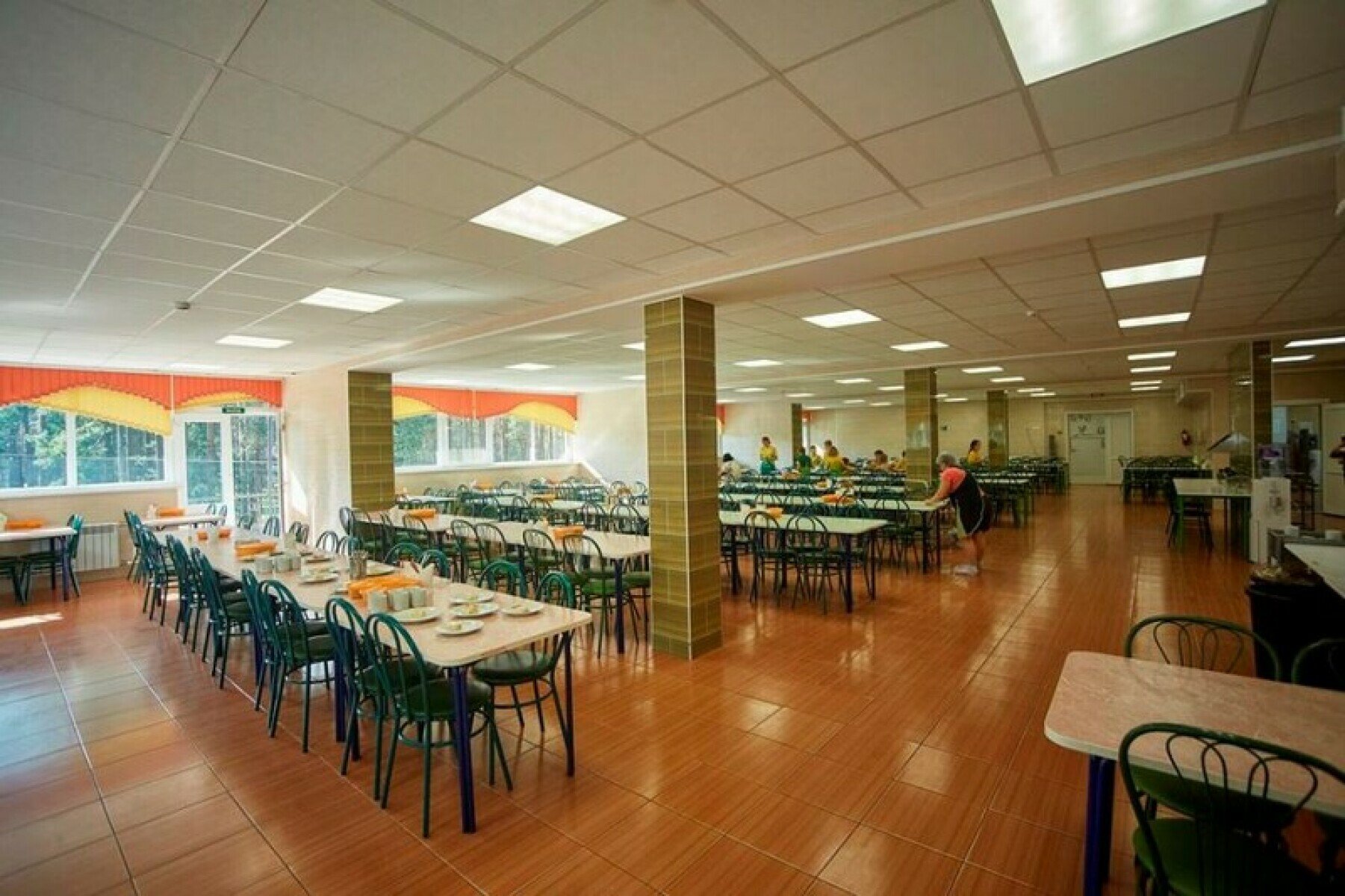 Пифагорка в ДОЛ Восход – творческий лагерь, Ленинградская область, Лужский район. Путевки в детский лагерь на 2025 год, фото питания 1