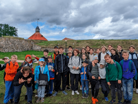 «Восток и Запад» Факел, Ленинградская область