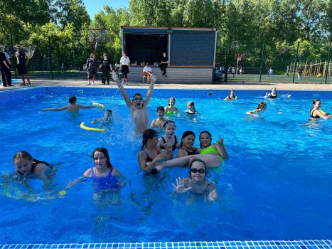 Детский лагерь «Oxford Friends Camp», Красный Яр - Новосибирская обл., Ордынский р-н, с. Красный Яр, ул. Радужная,7. ДОЛ “Поколение СВС'    ”, купить путевку