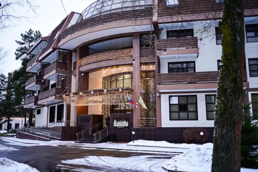Детский лагерь «Enjoy Camp» English, Домодедово, «Ёлочки» - , купить путевку