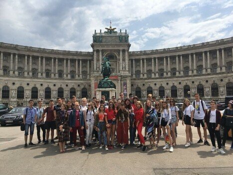 Детский лагерь «Лето c Карловым Университетом», Прага - Прага, купить путевку