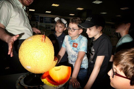 Детский лагерь «Летняя городская лаборатория», Москва - Москва, ул. Восточная, д. 4, корп. 1, культурный центр ЗИЛ, купить путевку
