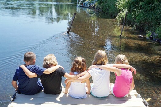 Детский лагерь Семейный лагерь на Оке «Река вдохновения», Калужская область - Калужская обл., Тарусский р-н, с. п. Волковское, тер. БО «Солнечная», д. 8, купить путевку