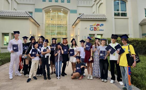 Летний лагерь «Маленький император», Дубай