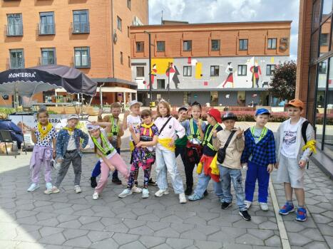 Детский лагерь «Городские каникулы», Москва, Карамышевская - г. Москва, ул. Карамышевская, д. 2а, пом. 26, купить путевку