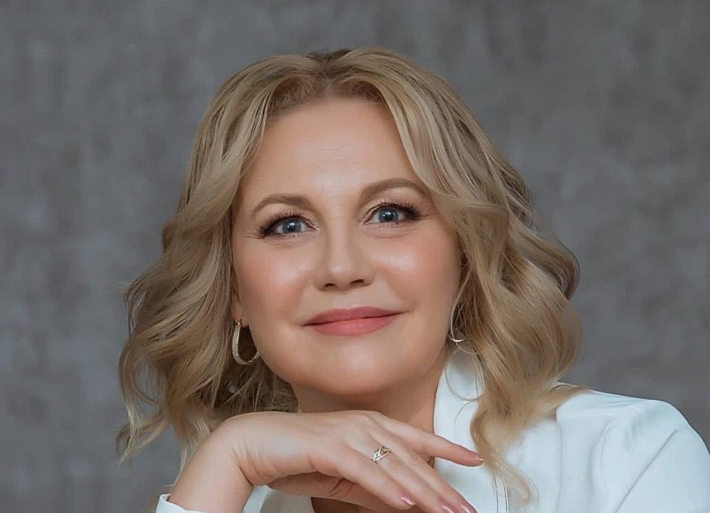 Александра Комарова