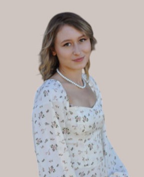 Алиса Южанинова