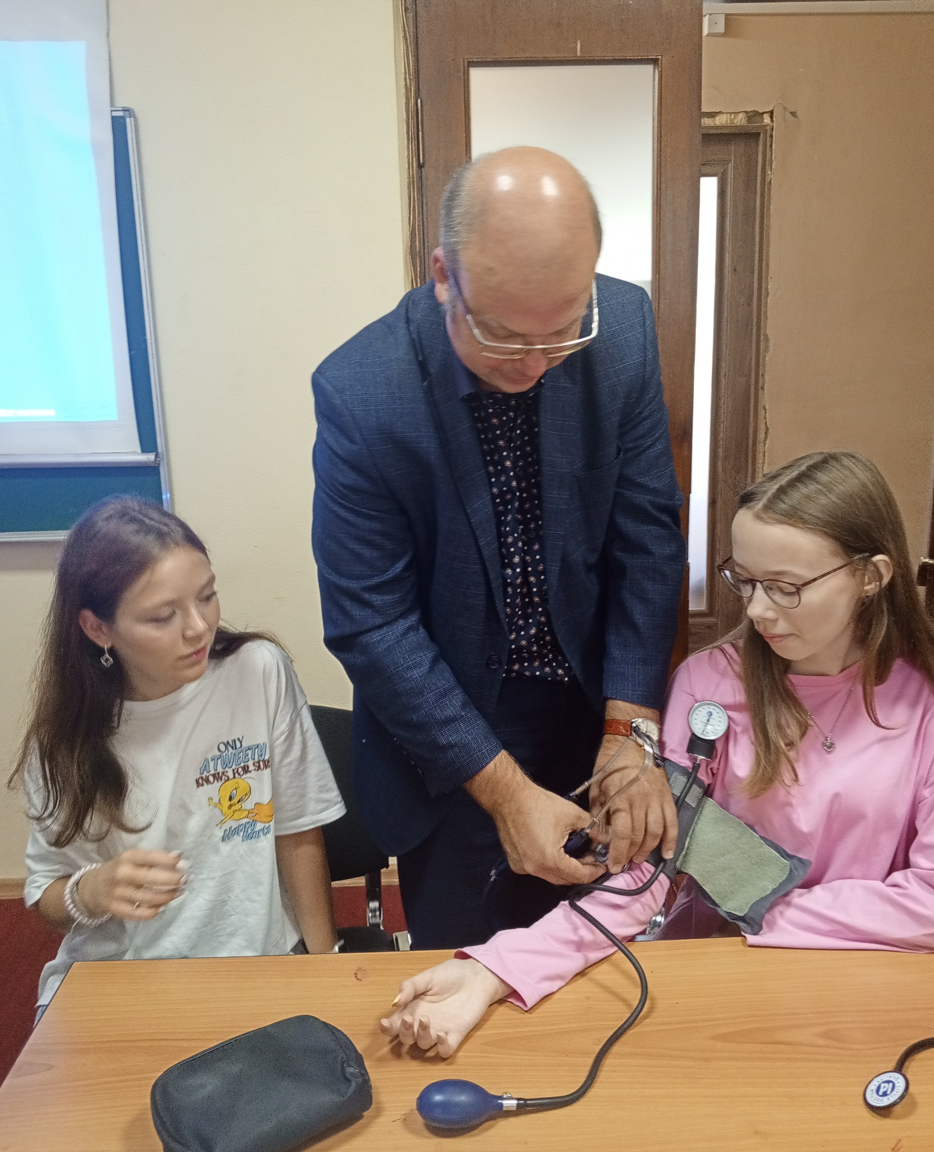 Олег Анатольевич