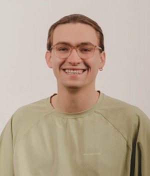 Михаил Степанов