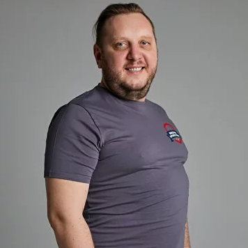 Назаренко Денис