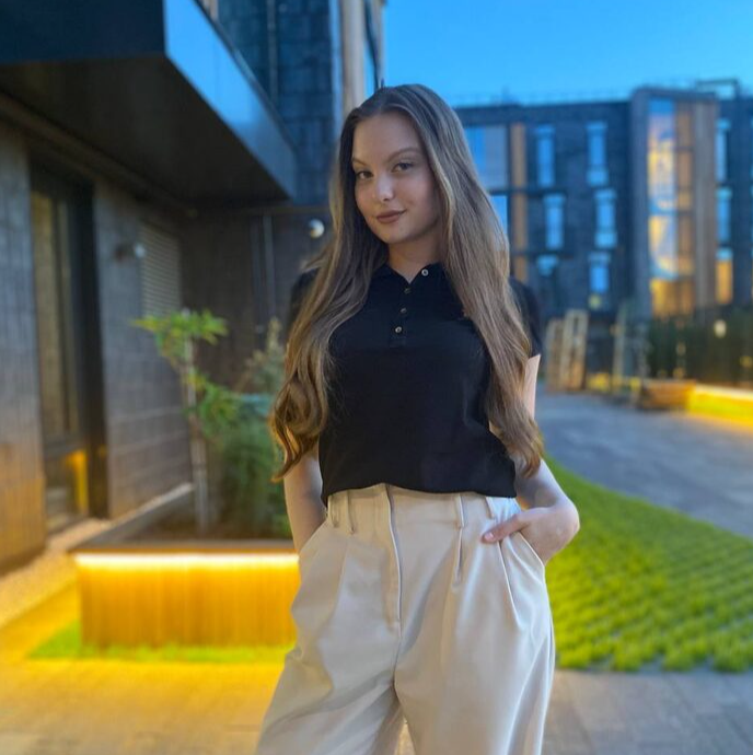 Аделия Ялфимова