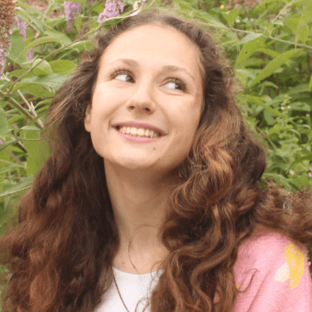 Аня Градова