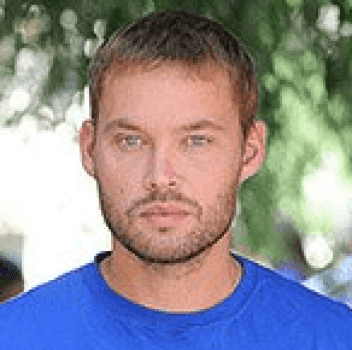 Шмаков Олег Геннадиевич