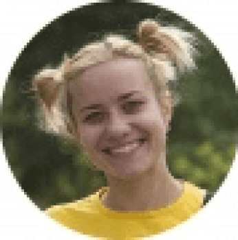 Нина Красношапка