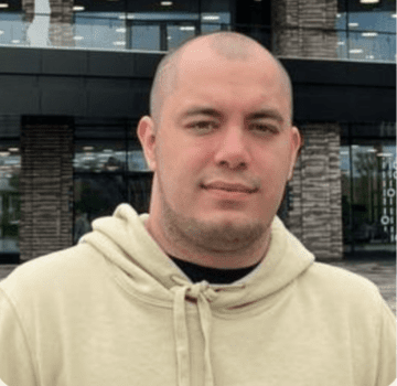 Рустам Нажмутдинов