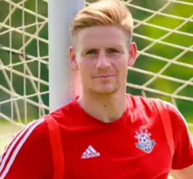 Добролович Артем