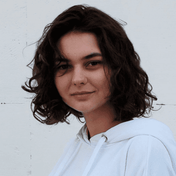 Оля Панкова