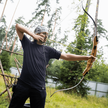 Александр Емельянов