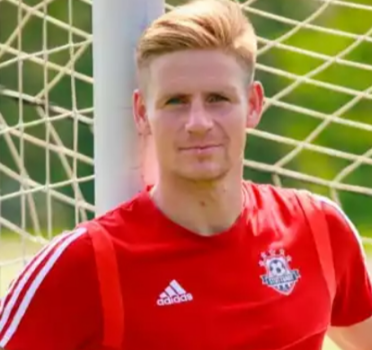 Добролович Артем