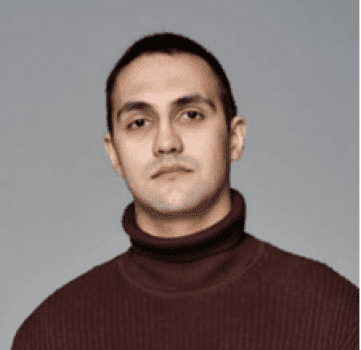 Петр Иванов