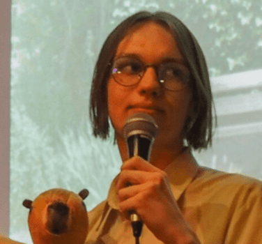 Максим Костенко