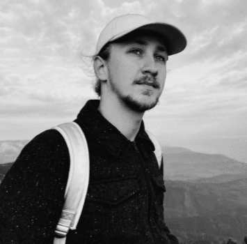 Евгений Гамов