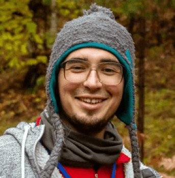 Искандер Валеев